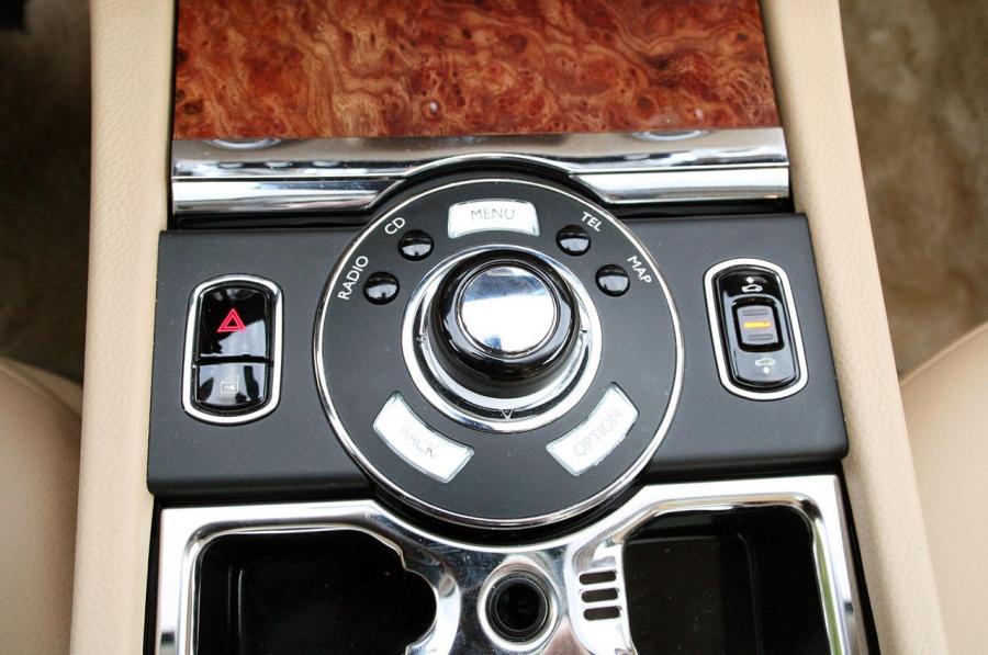  Rolls-Royce Ghost 2009 года  (фото 65 из 106)